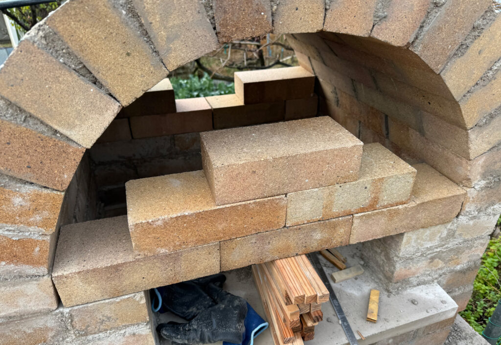 素人によるピザ窯づくり～つきない悩み～