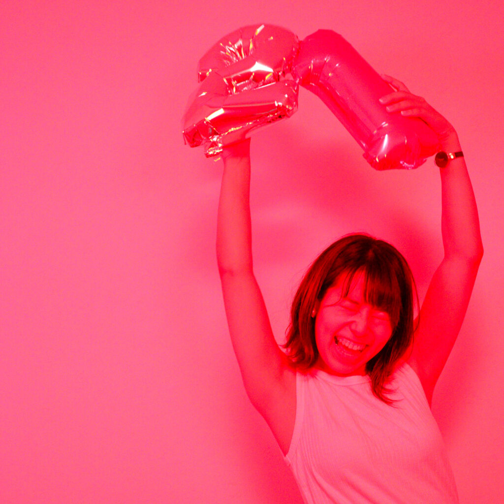 普通の照明だけじゃない！カラーライトであなたもモデルみたいになれます！