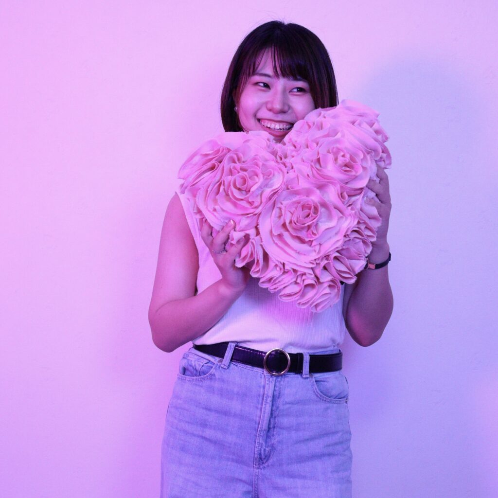 普通の照明だけじゃない！カラーライトであなたもモデルみたいになれます！