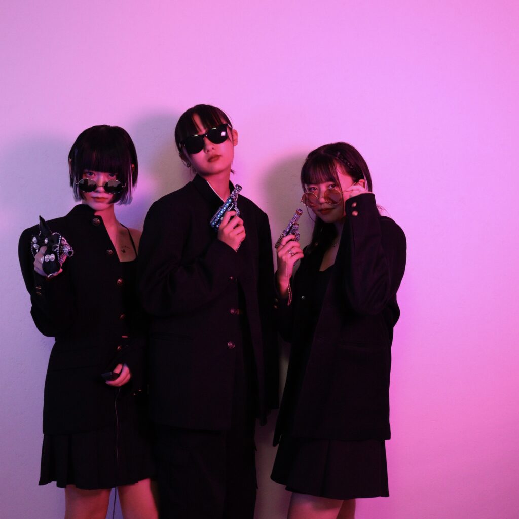 こんな使い方があったの！？若い人たちのセルフ写真館の利用の仕方！