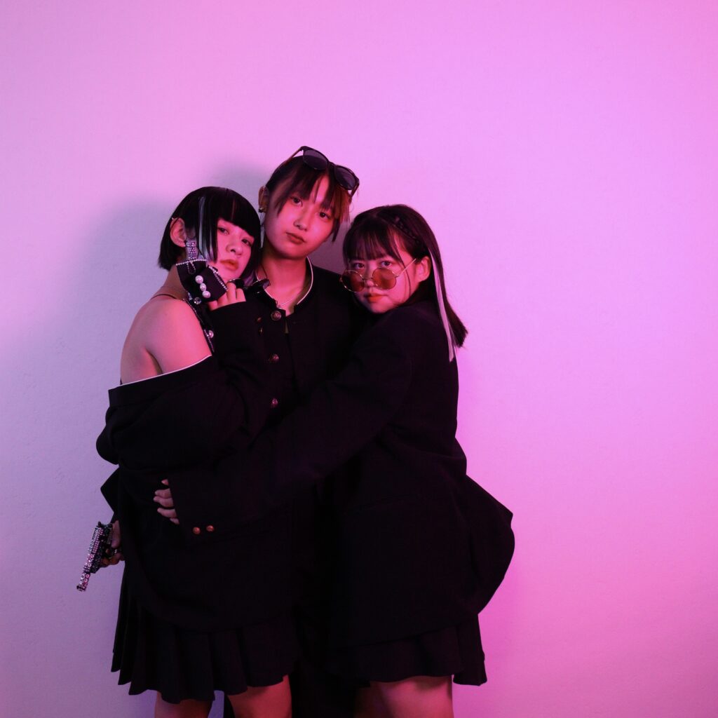 こんな使い方があったの！？若い人たちのセルフ写真館の利用の仕方！