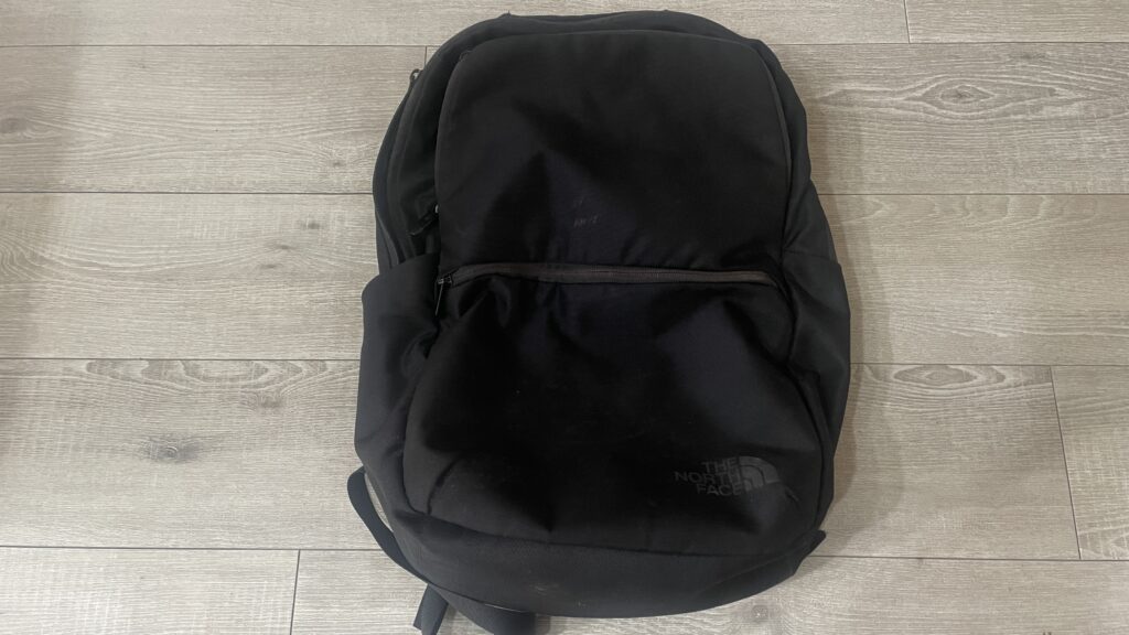 新しく仕事用リュックを買ったからみてほしい